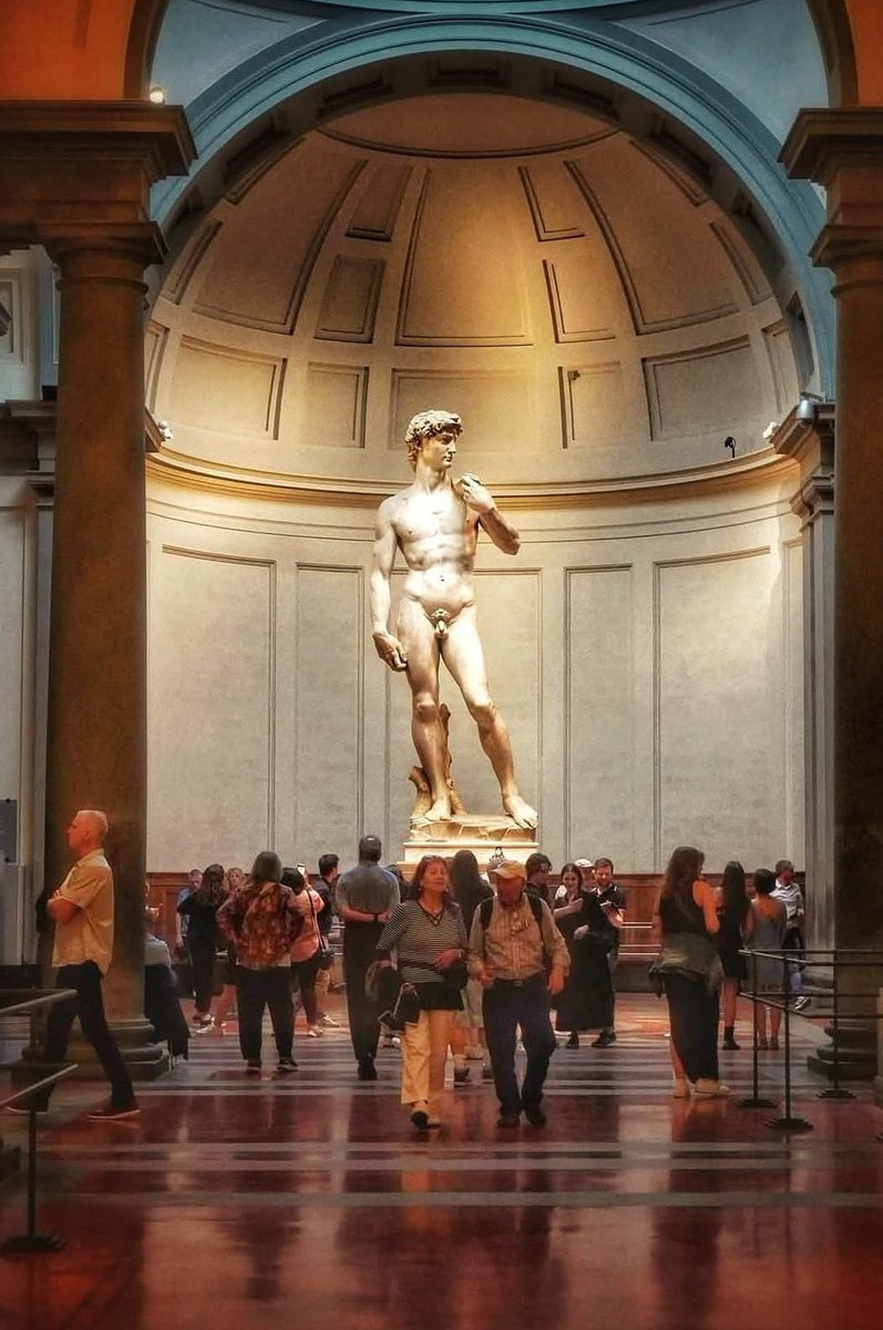 TodayinHistory's tweet photo. Michelangelo's masterpiece David was unveiled in Florence on this day in 1504! https://t.co/nsSNYanxtd