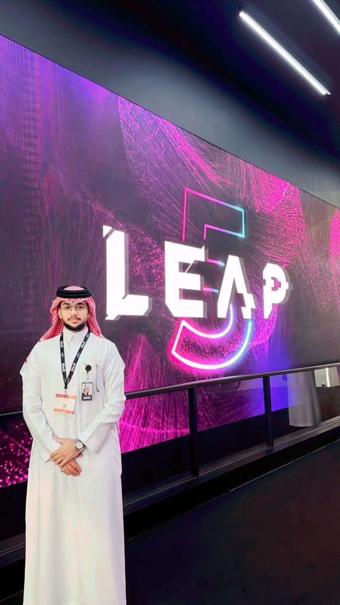 IEEENajranUni's tweet photo. جانبٌ من زيارة أعضاء نادي IEEE بجامعة نجران لمعرضي LEAP X DeepFest 2026 بالرياض؛ للاطلاع على أحدث الابتكارات والتطبيقات في الذكاء الاصطناعي، والروبوتات، والأتمتة، وتبادل المعرفة مع مجتمع التقنية، واستلهام أفكار تدعم مبادرات النادي القادمة.

#جامعة_نجران 
#IEEE_NU https://t.co/7RNKC1XYfh