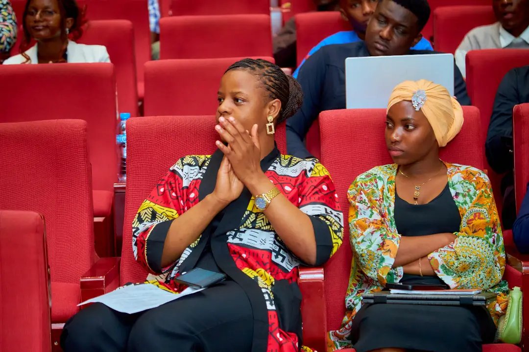 tznextgenfellow's tweet photo. A moment of honour and inspiration.

Our board member Ms Suzanne Sylvester, warmly welcomes the Guest of Honor to the Opening Ceremony and Intergenerational Leadership Dialogue, celebrating a shared commitment to nurturing future leaders.

#TNLF2026 #TNLFCohort2 https://t.co/1amMYdK2kT