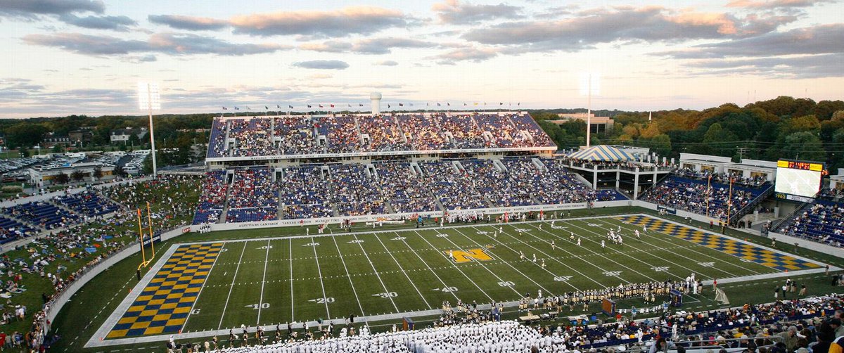 FCRecruits's tweet photo. LETS DISCUSS RECRUITING 

C/o 27, 28, 29 &amp; 30! If You Are Interested In Being Recruited By The Navy Midshipmen ( @NavyFB ) COMMENT film, RETWEET &amp; DM us. We Are Sending Over Playmakers For Evaluation.

Let’s Discuss Recruiting!
@PJVolker @Drew_Cronic 

#TheHomeOfRecruiting🏭 https://t.co/kmJpdgJgeB
