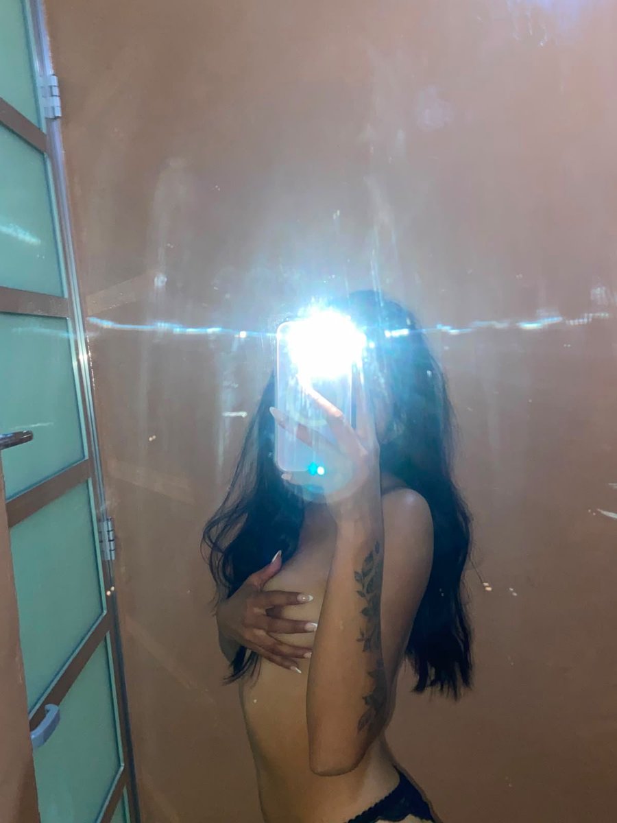 Vanesavip18's tweet photo. Ximena 18 años disponible 💋
Venus 
Shangai 
Bugambilias 
Silvergil 
Villa de las flores https://t.co/Ac3CDR1Zyx