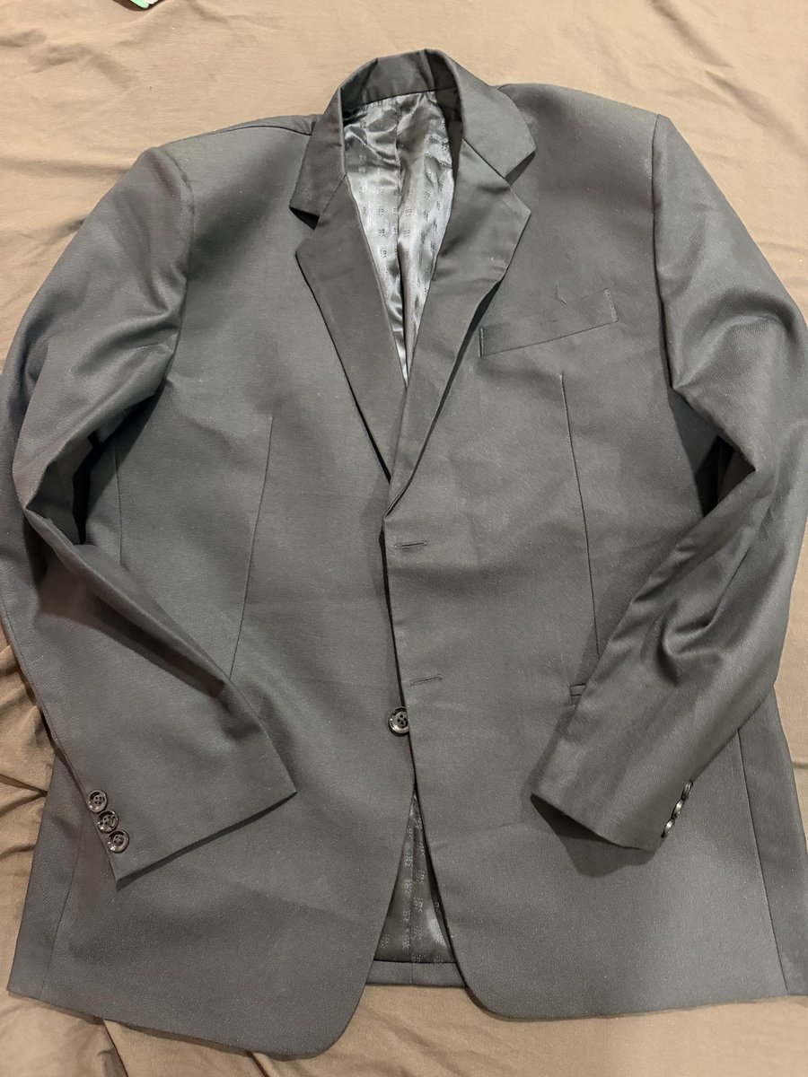 DeepPrakash289's tweet photo. Same listing. Same advertised brand. Completely different product received.

This is NOT a change-of-mind return. Please arrange immediate pickup + full refund and investigate the seller/supply chain. Order: OD438458186310120100 https://t.co/5LXDiN84U1
