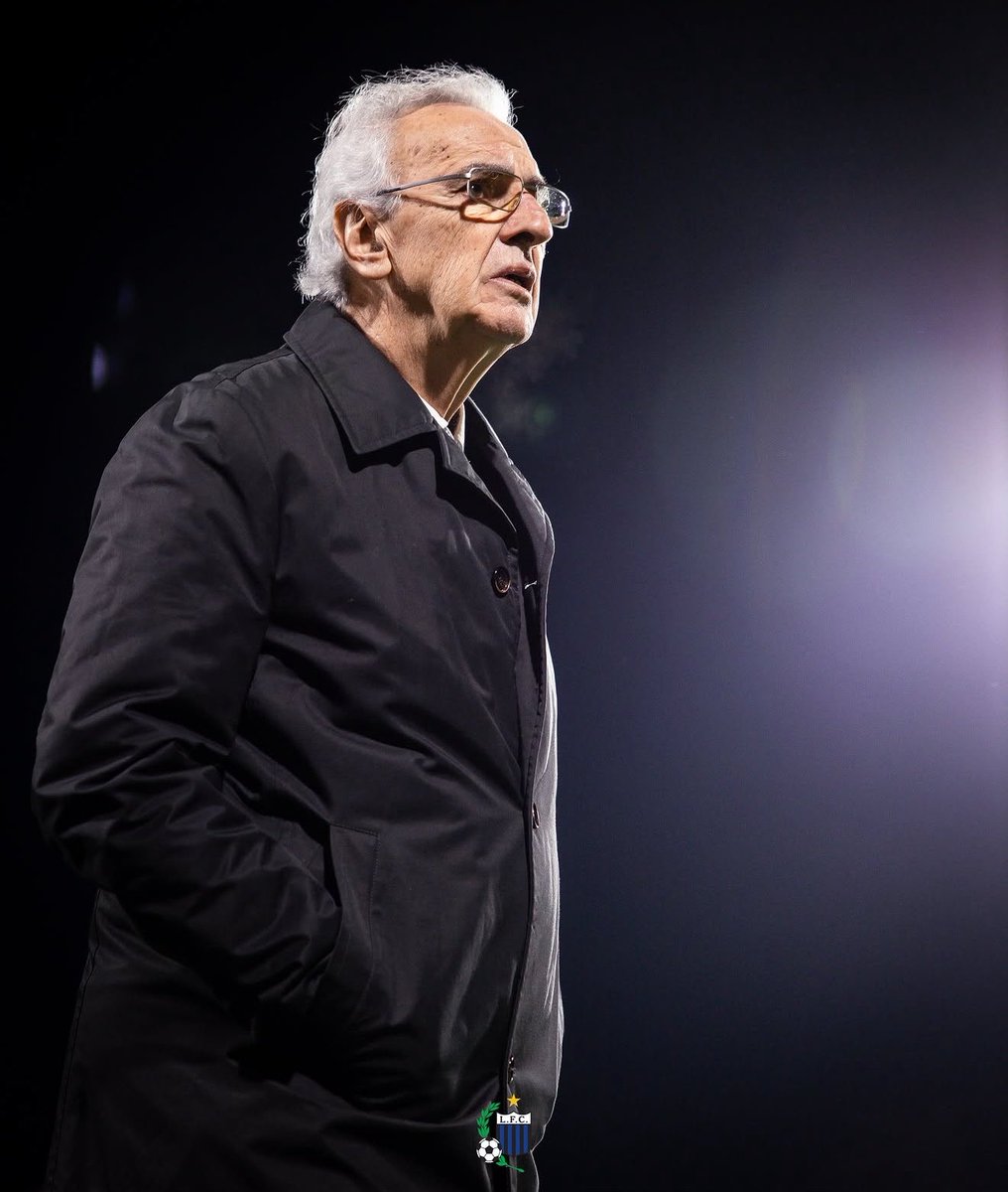 derechos1050's tweet photo. “Mi esposa no me hace sentir culpable de que estoy siempre mirando fútbol. Hace 50 años estoy casado y hasta ella me dice Jorge mira que hoy tenemos este partido para ver”.

Jorge Fossati, DT de @LiverpoolFC1915 https://t.co/BhZswqcLkn