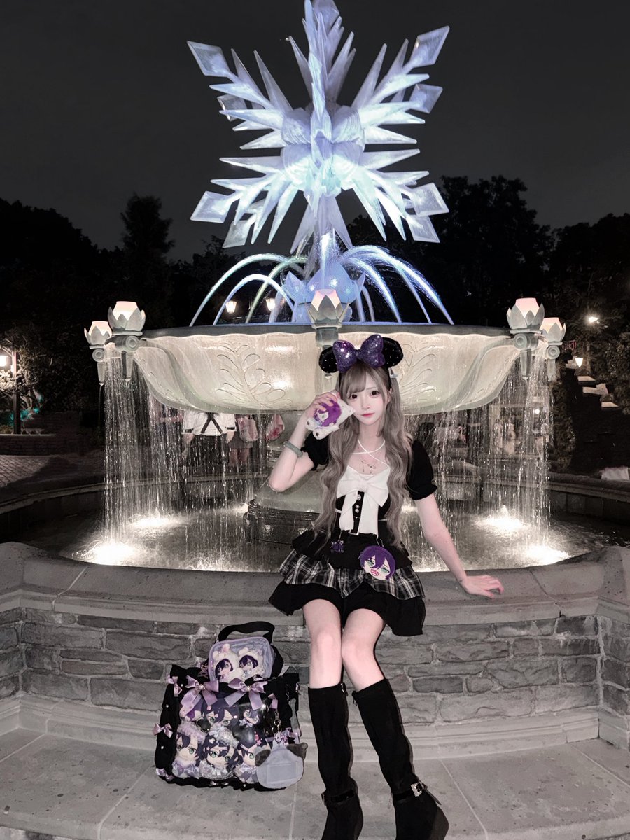 XIlN_5's tweet photo. in Arendelle⛲️ https://t.co/Y61gSkV0df