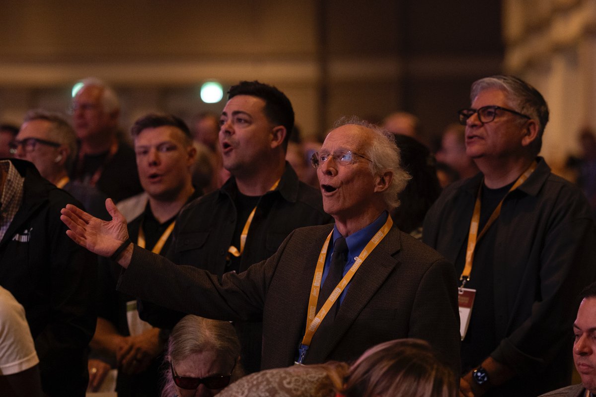 gettymusic's tweet photo. 7,000 voices singing praise to our God. A foretaste of heaven.

Join us tonight at 7:30pm as we celebrate 250 years of American hymnody! Online access to this conference session is included with any donation to our missions partner, @VOM_USA: https://t.co/QQndh8FDd1 https://t.co/pIAOtrEwvh
