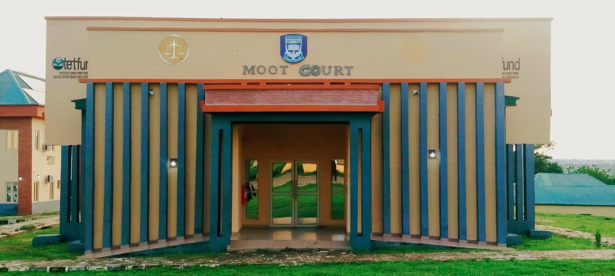 LAW_UNILORIN's tweet photo. We are delighted to welcome you to the official X account of the Faculty of Law, University of Ilorin. This is an avenue to keep you connected to everything happening within our Faculty. 

Welcome aboard. ⚖️
#FacultyOfLaw #LegalEducation #LawCommunity #unilorin https://t.co/LUAG0NMHin