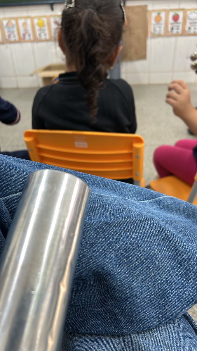 luszthv's tweet photo. To no trabalho e vcs? https://t.co/KBnm2bZ8ff