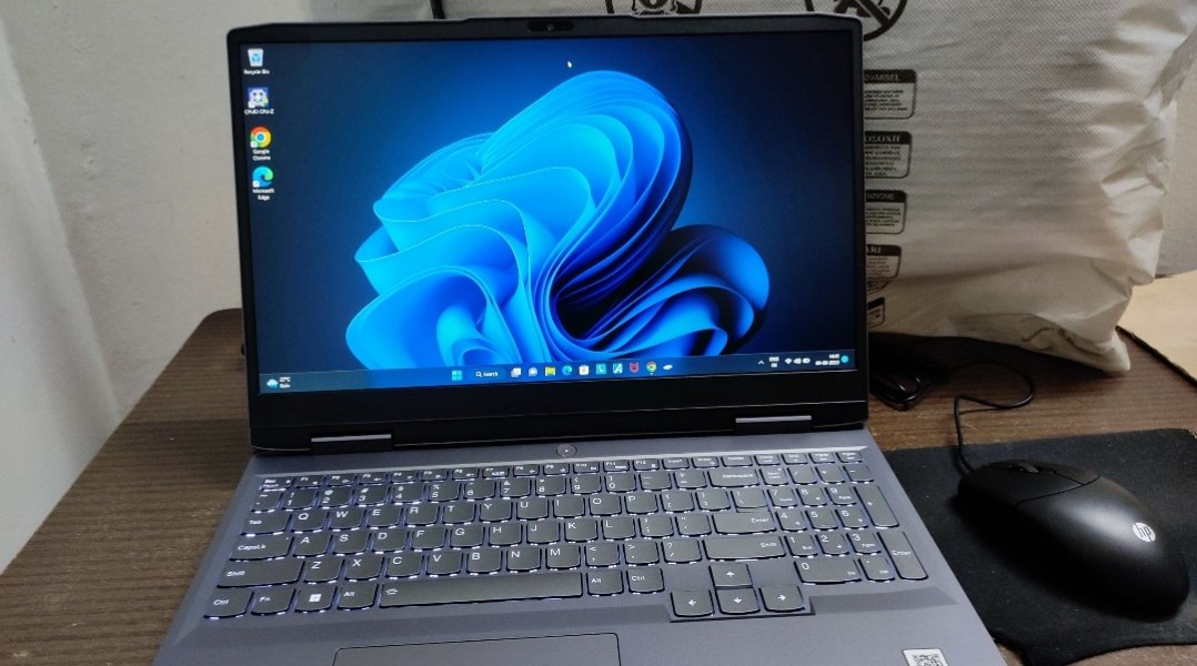 naitik_kat's tweet photo. 3 Years since I bought my own laptop.. #LenovoLOQ has been a great performance device since day one.💻 
@Lenovo @Lenovo_in @Lencare_in @LenovoLegion #NaitikKing #Laptop #GamingLaptop #OnThisDay #MyOwnPC #Lenovo https://t.co/a6dsYRBEMD