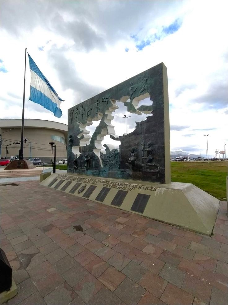 Imagen_Arg's tweet photo. Plaza Islas Malvinas, Tierra del Fuego #patagonia https://t.co/5nWYQgPmK8