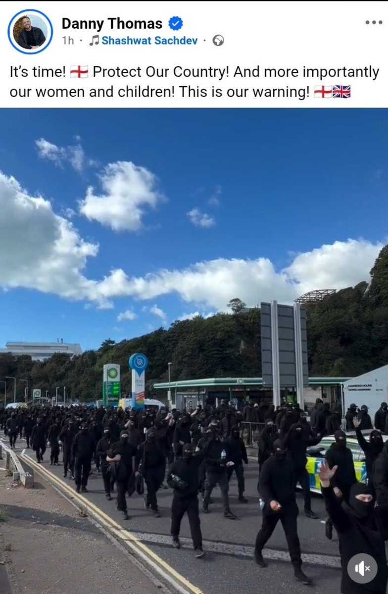TheLittleWaster's tweet photo. Why aren't all these 'patriots' rushing to join our armed forces? They so badly want to protect the country. 🤔 https://t.co/OuaLrSZwKO