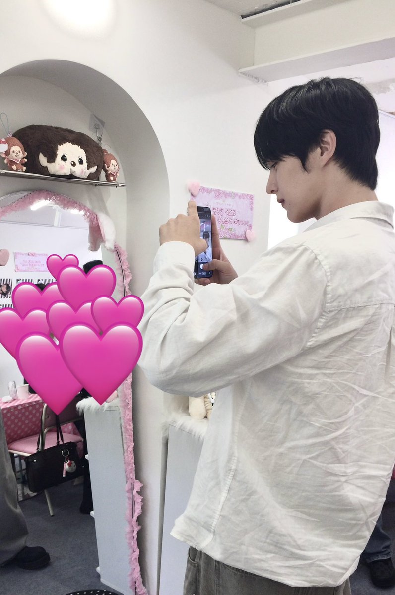 i2nglovers's tweet photo. 오늘 오ㅐ이러케 과대선배같으시지 📚 https://t.co/iWWAVYu5EV