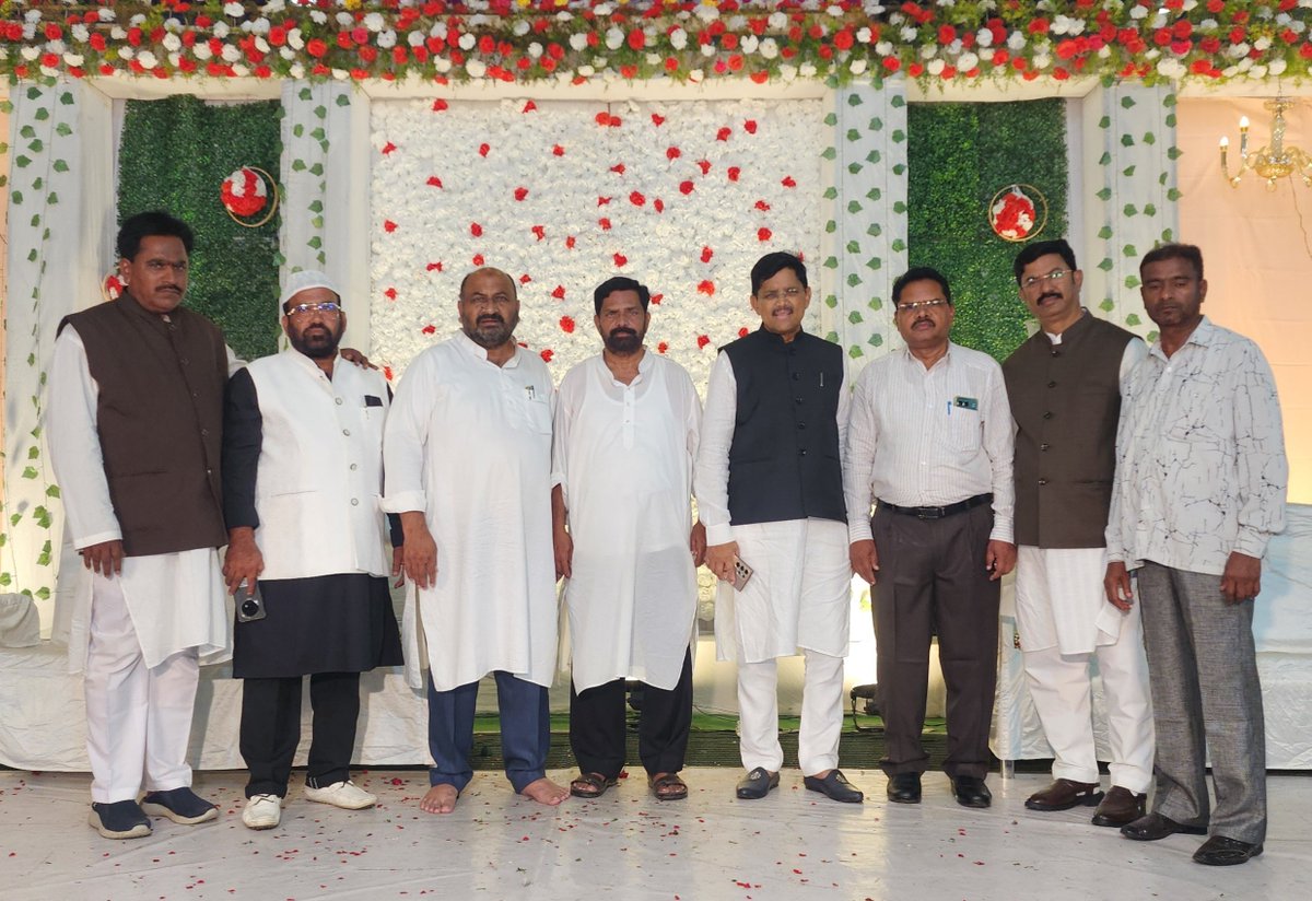 JamalSharef_Adv's tweet photo. Today Md Afzal bhai Jangaon Son Md Mujahid Marriage at IBA Function Hall Karimnagar..
Md Sarwar bhai ACP khamam, Md Jamal Shareef Advocate, Md Ankushavali bhai, Md Tahseen bhai, Md Zaki, Md Javeed,  Md Riyaz attended https://t.co/8lbwFA8gaY