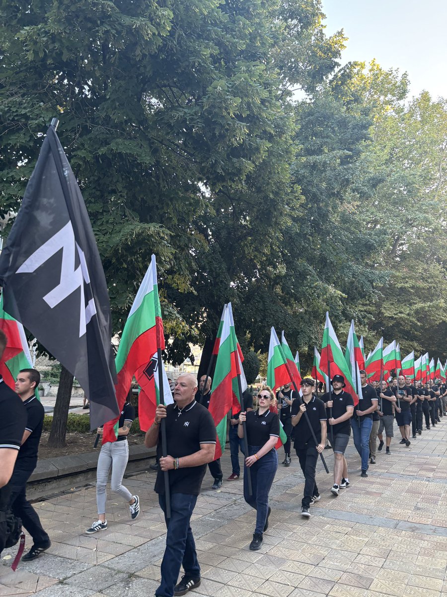 __NLBM__'s tweet photo. Колевмарш 2026 🇧🇬

110 години след славната Добричка епопея - ликът на генерал Колев отново обиколи улиците на град Добрич победоносно.

Паметта на загиналите български войни бе почетена.

Дългът, който следва да бъде продължен, е повече от ясен.

Така, както повелява традицията. https://t.co/8uJeXbmwnR