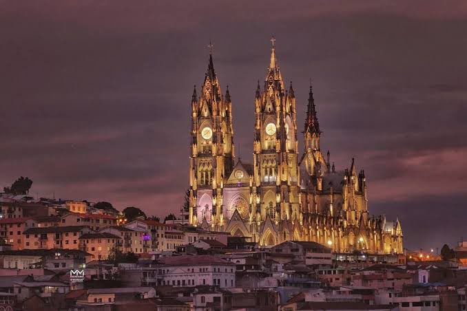 A_MaldonadoE's tweet photo. Hace 48 años, #Quito se convirtió, junto con Cracovia, en una de las dos primeras ciudades del mundo declaradas #Patrimonio Cultural de la Humanidad por la #UNESCO.
Orgullo de todos los ecuatorianos. 
#Ecuador 

#WorldCulturalHeritage https://t.co/W8OxdxMcJH