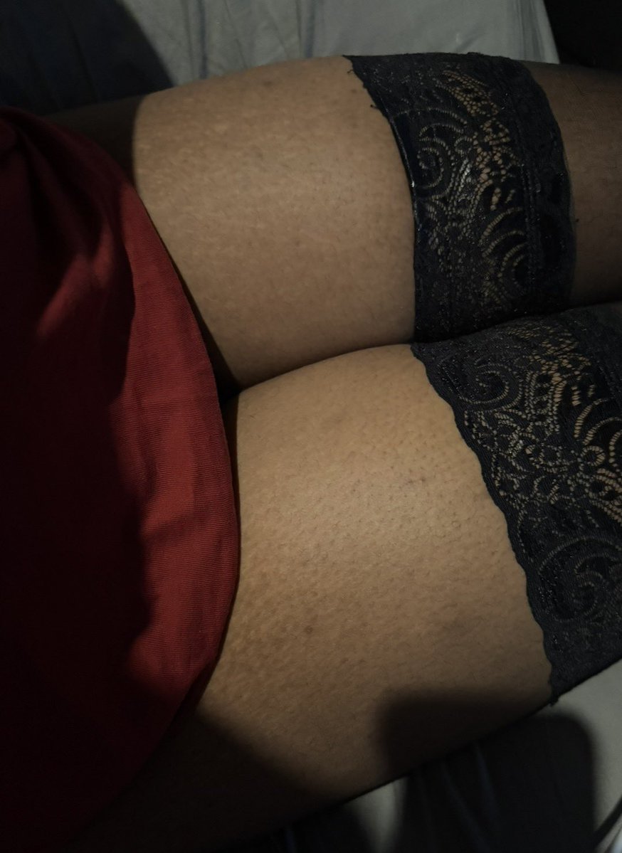 Fembdiz's tweet photo. hi looking for moots :)
20
new to #nsfwtwt 
gamer

#nsfwtwtًً  #femboy #blacksissy #fem #blackfemboy #thickfemboy https://t.co/Q1OroImdKL