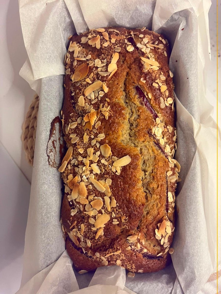 MeriGuarnaccia's tweet photo. #PlumCake integrale con #mirtilli e #susine e con frutta fresca https://t.co/MWBcssNky3