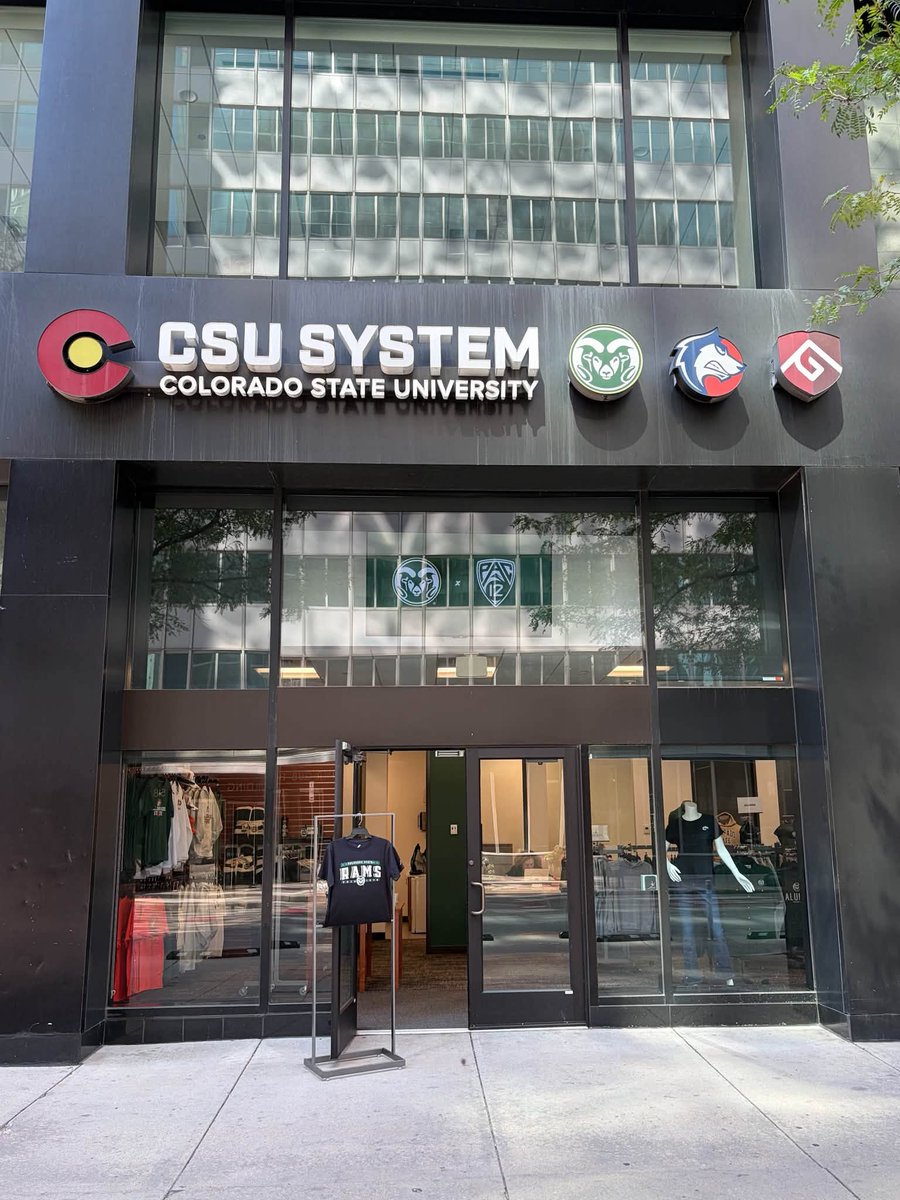 CSURams's tweet photo. Denver Rams‼️

The Pop-Up Team Store is OPEN! 🛍️💚

Stop by today:
📍 555 17th Street
⏰ Until 3 PM https://t.co/V3twVTUlWX