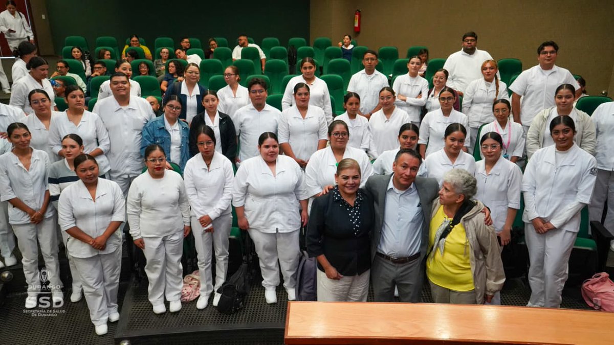 SSDurango's tweet photo. El secretario @Dr_MoyNajTo, inauguró el Curso-Taller “Cuidar a quien cuida", organizado por la #SSD en colaboración con la Fundación Televisa, diseñado para capacitar a profesionales de la salud y educación sobre el desarrollo infantil temprano para que tengan un comienzo justo. https://t.co/cIJJnSPtoy