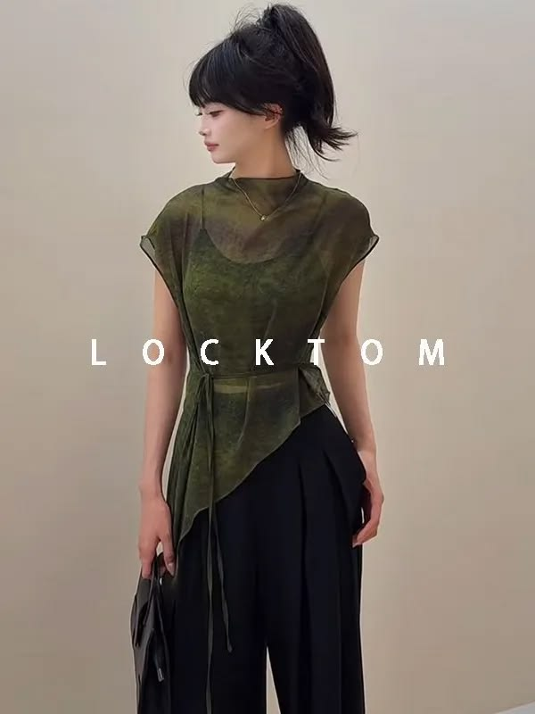 psihosomatica's tweet photo. How pinterest would dress me   
top 
bottom 
bag 
footwear

Джинси підкачали. https://t.co/uNM7iQCQEc