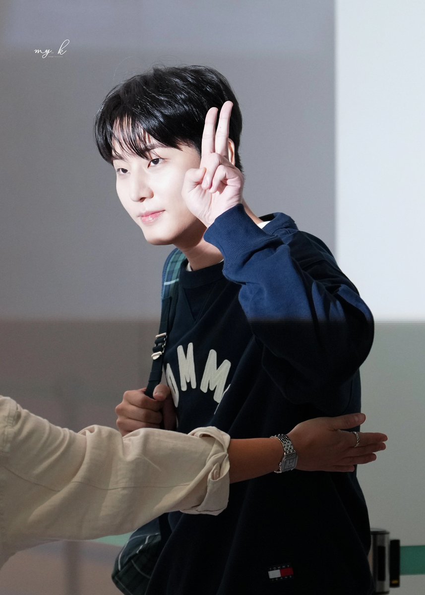 my_youngk_24's tweet photo. 260909 ICN 출국
미국 classic boy의 고양이 애교 ❣️
#영케이 #YoungK https://t.co/PDos3DwN1U