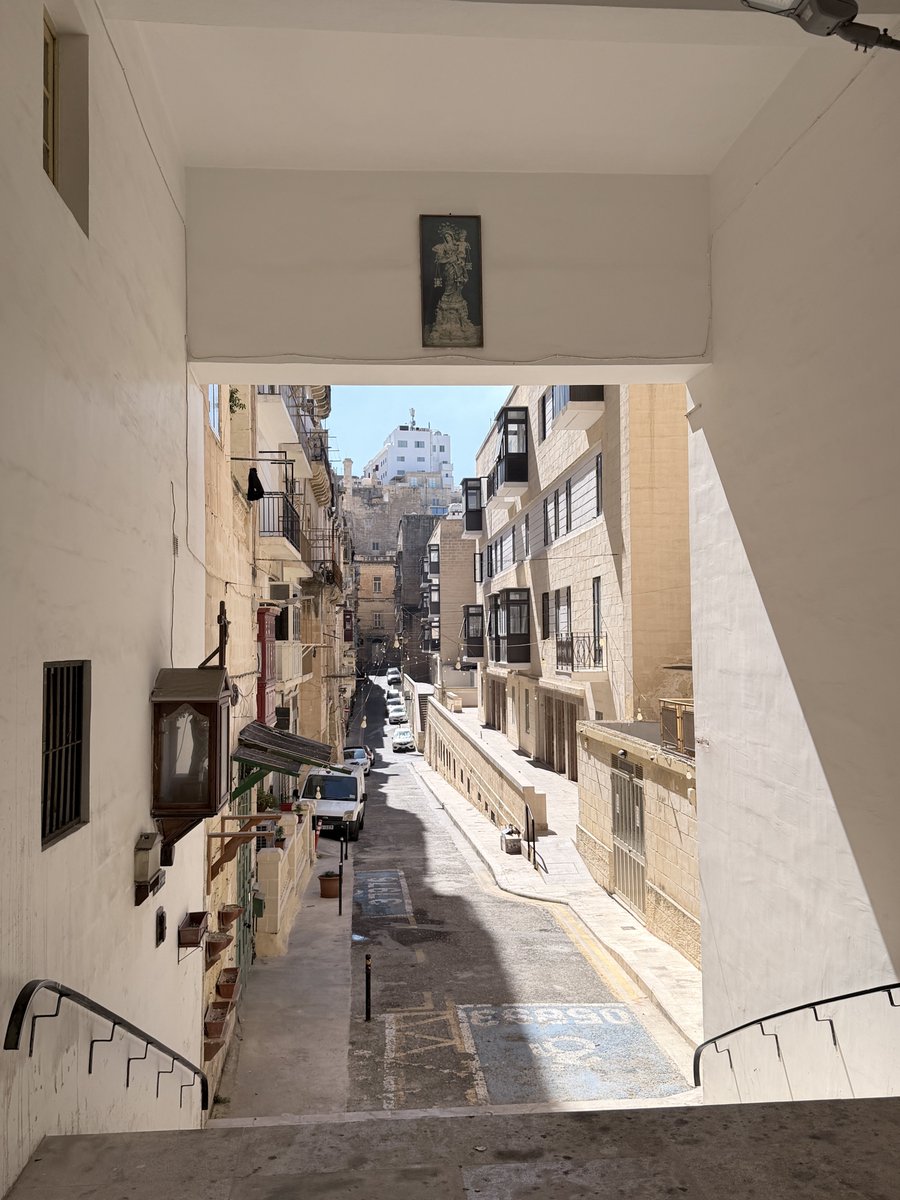 geg2geg's tweet photo. Valletta ✧˖°. https://t.co/sTzgXCXFyb