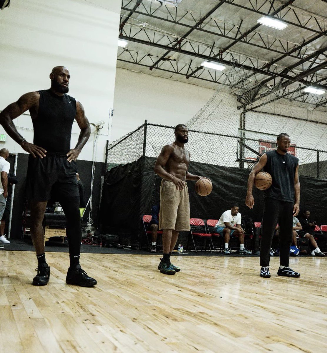 JoshReynolds24's tweet photo. I can’t even tell you how much I love that the common denominator in offseason Sixers workouts this summer has been Tyrese Maxey…

There’s a reason he’s called “The Franchise”. Could not love the dude more. Ultimate teammate &amp; the reason the Sixers will succeed this season. https://t.co/E9eWAIMFWt