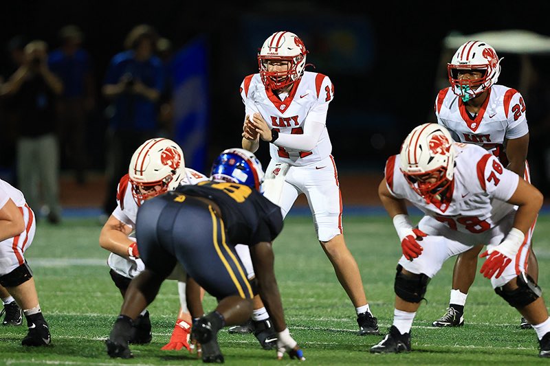 NoahQBKaty's tweet photo. Friday Night Lights 

@CoachGordonKHS 
@Katyfootball 
@QuarterbackUniv 
@dctf 
@texashsfootball 
@Schaap1984 
@CStory808 
@coachcioroch 
@Csampson_QBU https://t.co/KWXYkZCjSg