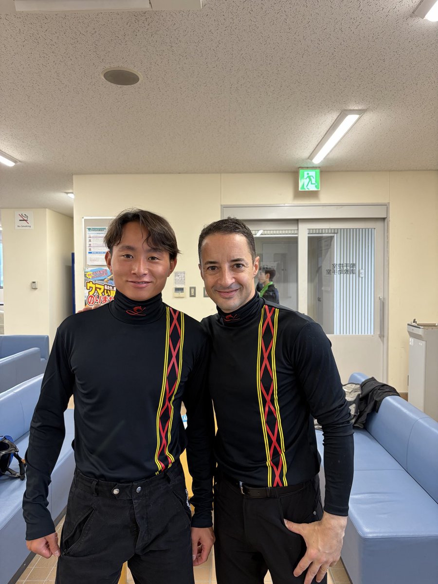 christo68914587's tweet photo. 競い合う仲にも友情

9月9日、早朝のJRA栗東トレーニングセンターにて https://t.co/Suv3cd34CO