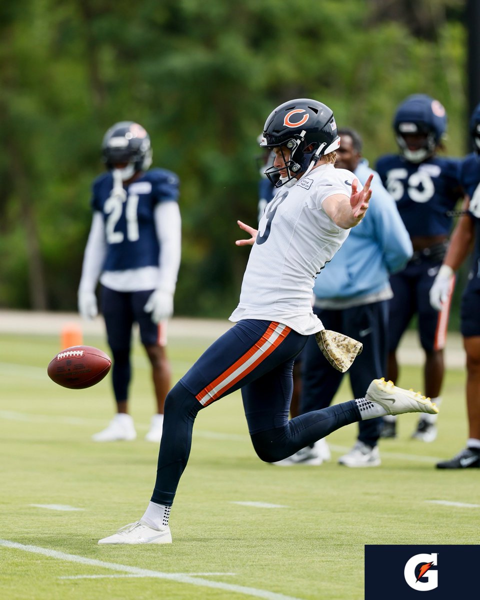 ChicagoBears's tweet photo. We have arrived at Week One 😎 https://t.co/mnh2iEyfMg