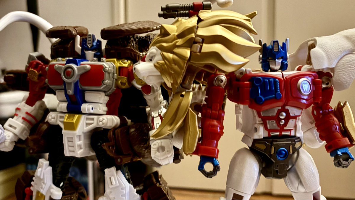 UmaRedAKA's tweet photo. LOVE FOR EVER

#トランスフォーマー
#transformers 
#ビッグコンボイ https://t.co/3PwVSjwqlV
