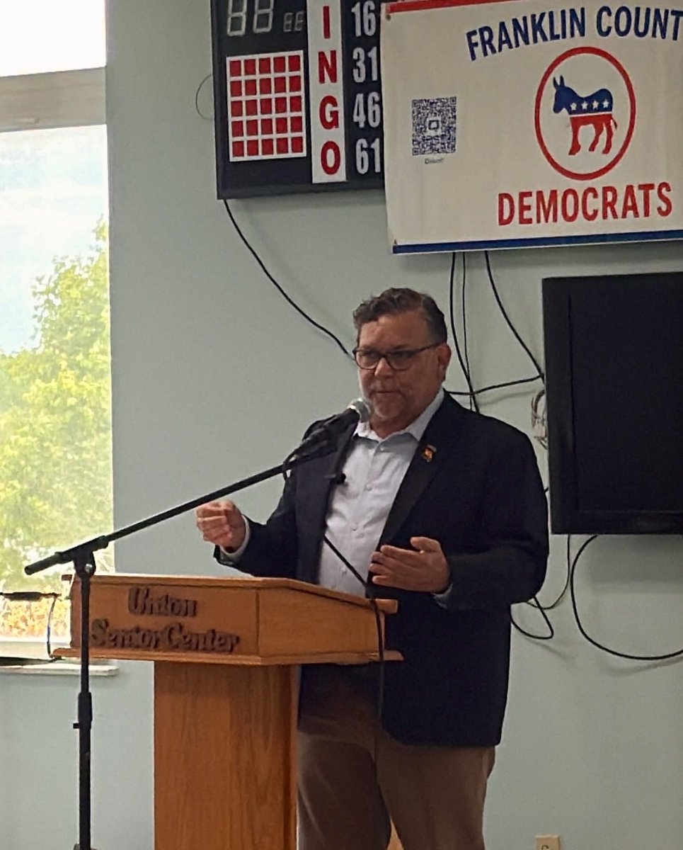libsoftiktok's tweet photo. Meet Fred Wellman, the Democrat Congressional nominee for MO-2

He posed with an “8647” sign which symbolizes kiIIing Trump

The Democrats aren’t even trying to hide it.

They are the party of political violence.

Don’t let this radical anywhere near office! https://t.co/Z6rTjJdj56