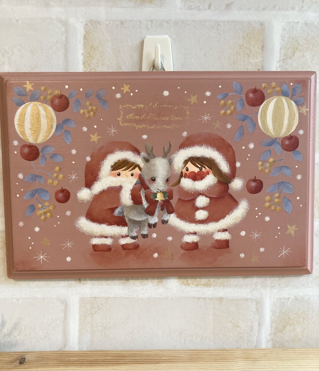 Atelier_Univers's tweet photo. まだまだ暑さが厳しいですが、クリスマス🎄作品、たくさん描いてます🫣✨ https://t.co/mx1wCtmCXq