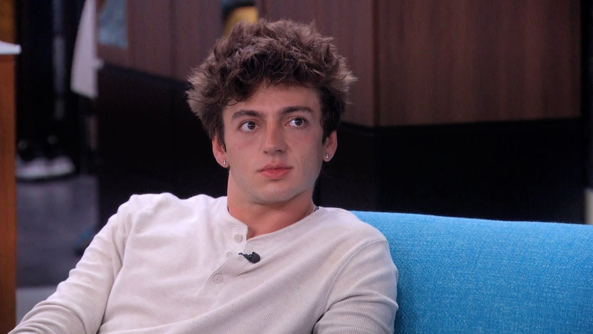 89razorskate20's tweet photo. ⏳WEEK 9, REPOST &amp; LIKE If You’re Team DREW! #BB28 https://t.co/uay13OdZ5X