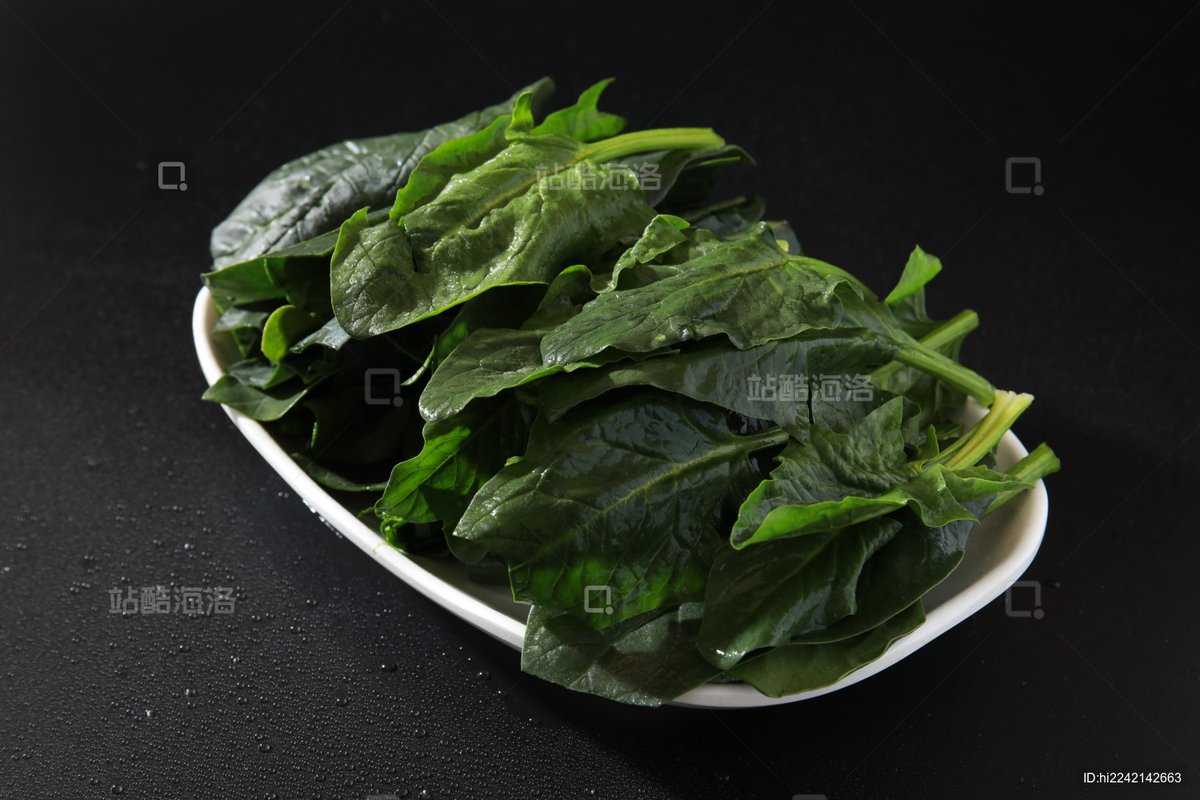 LiiTaaH's tweet photo. Just tried the organic baby spinach from local farm—crisp, earthy, and packed with that fresh green kick I’ve been craving. Perfect for salads or quick sautés, no weird aftertastes at all! ， https://t.co/WDq9qjqC07