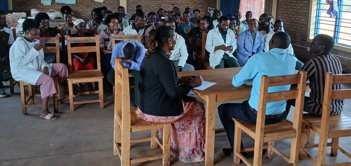 Migongogs's tweet photo. Mukanya gashize, hashojwe inama yatangiraga igihembwe cya I, 2026/2027 GS Migongo/TSS @nyarubuye_s , @KireheDistrict , @REB , @RTB_Rwanda . Ubwitabire, Imyigire n'imyigishirize, Pedagogical materials, Isaranganyamasomo, SF, Ingengabihe, Isuku,...  @HABIMANAPHENIAS https://t.co/RwCUMiTmoU