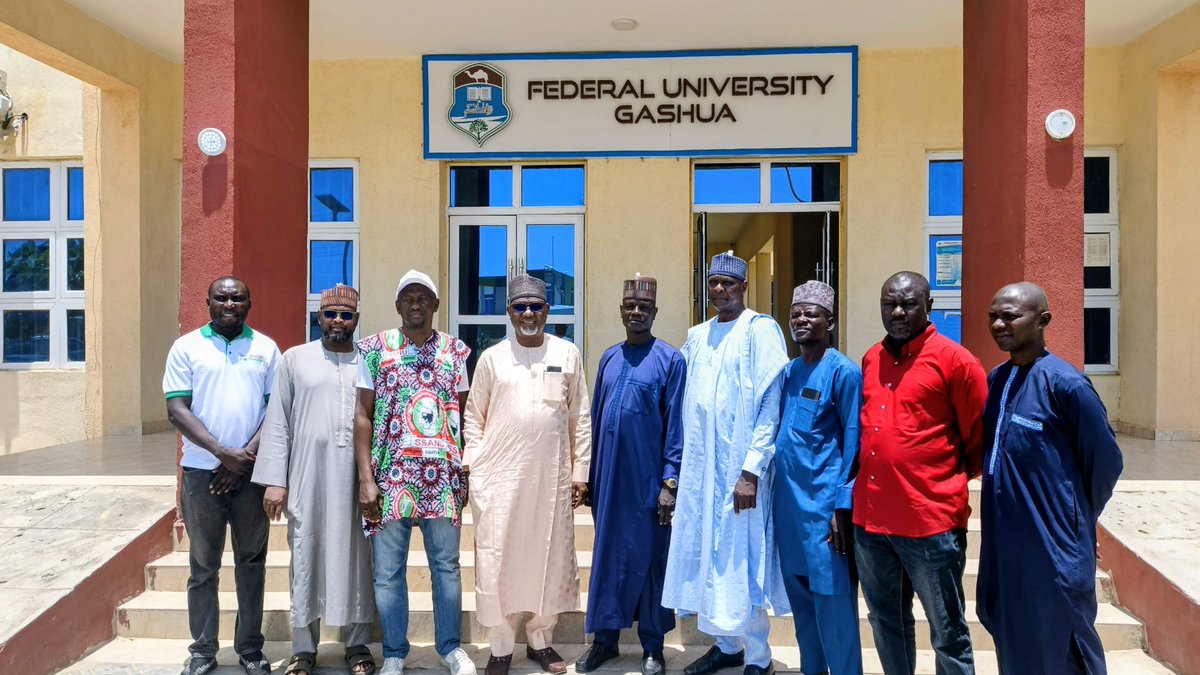 Fuga2255's tweet photo. The Senior Staff Association of Nigerian Universities (SSANU), Federal University Gashua (FUGA) Branch, has donated date palm tree seedlings worth ₦200,000 to support the FUGA Green Code (FGC) Initiative, fulfilling a pledge made during the official launch of the programme. https://t.co/BehMw1Eo9Z