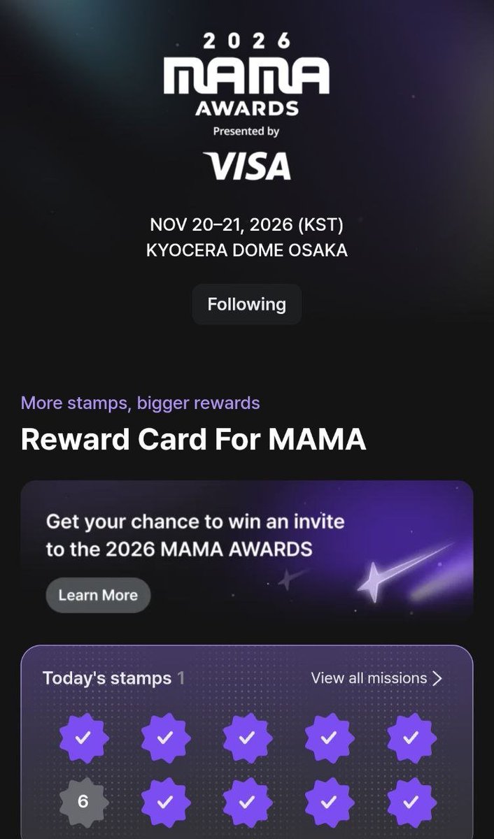 TangerineOfBTS's tweet photo. 💜 MAMA SUPER FAN 2026

Ya se ha abierto la opcion de coleccionar las demás estampas a través de misiones que deben ir cumpliendo para la RONDA 1 ( 3 rondas en total).

📆Finaliza ronda 1: 20/09 

🎯Estampas: 

ESTAMPA 1: Registro ✅
ESTAMPA 2: Seguir la página de los MAMA 2026 en la app.
ESTAMPA 3: Seguir a BTS en la app.
ESTAMPA 4: Ver 3 videos de BTS
ESTAMPA 5: Ver la playlist indicada
ESTAMPA 6: Check in, asistencia durante 3 días.
ESTAMPA 7: Activar las notificaciones.
ESTAMPA 8:Compartir la tarjeta a otra ARMY para obtener la estampa.
ESTAMPA 9: Invita a otra ARMY (Deberá Ingresar tu código en el paso 10)
MISION 10: Ingresa el código de otra ARMY.

🥇Recompensas adicionales de forma aleatoria al completar las estampas:
•Invitación a los MAMA 20206 + alfombra roja
•Suscripción premium de •MnetPlus  por 1 mes
•3000 Mplepoints

Además de aumentar las posibilidades de ser elegido como MAMA SUPER FAN.