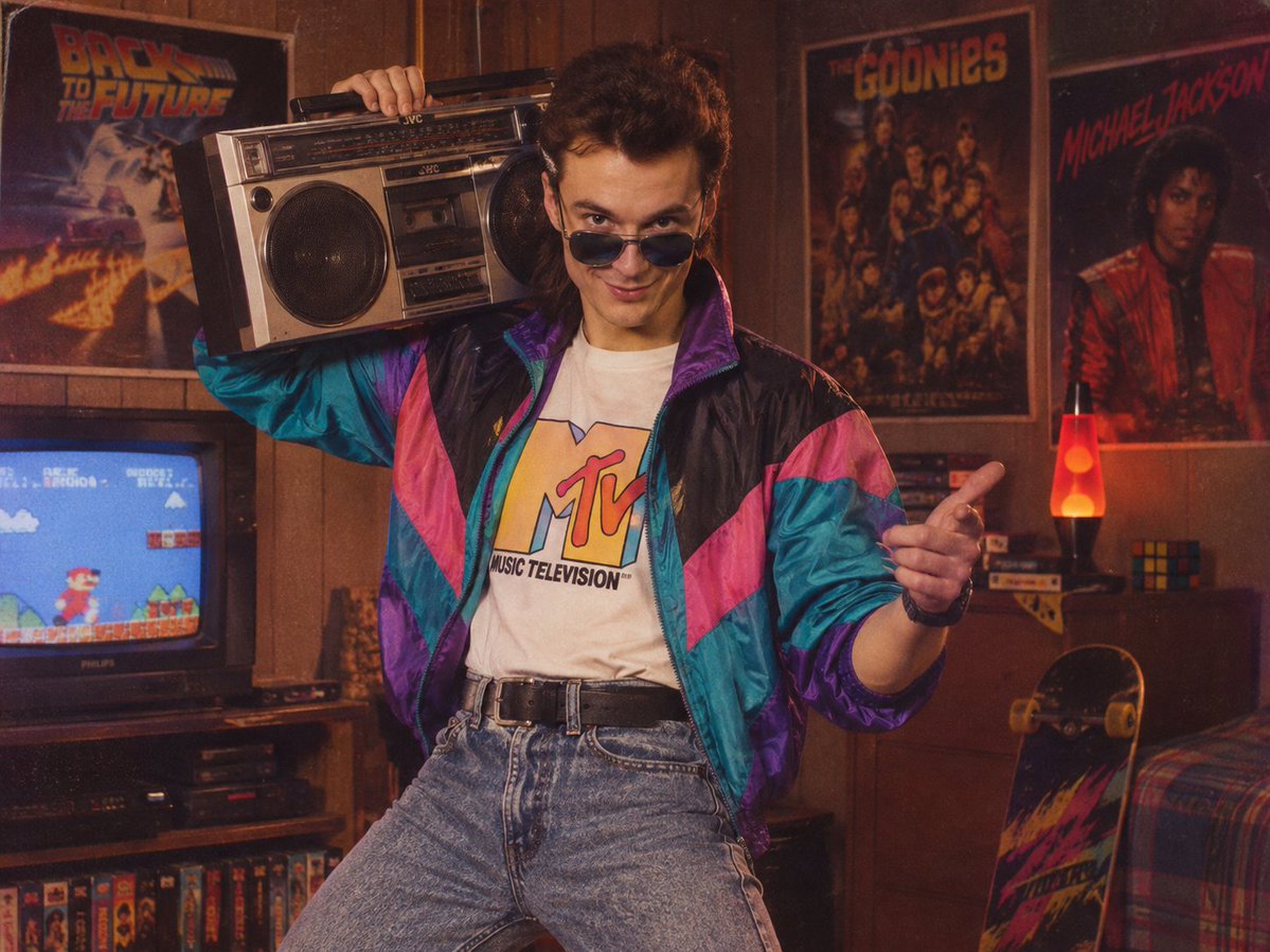 marelodasilvap's tweet photo. Chat como eu seria nos anos 80 ? https://t.co/xdodc8KKqG