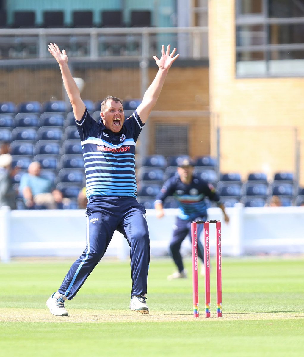 BridgendTownCC's tweet photo. https://t.co/t6dSpi0EBZ