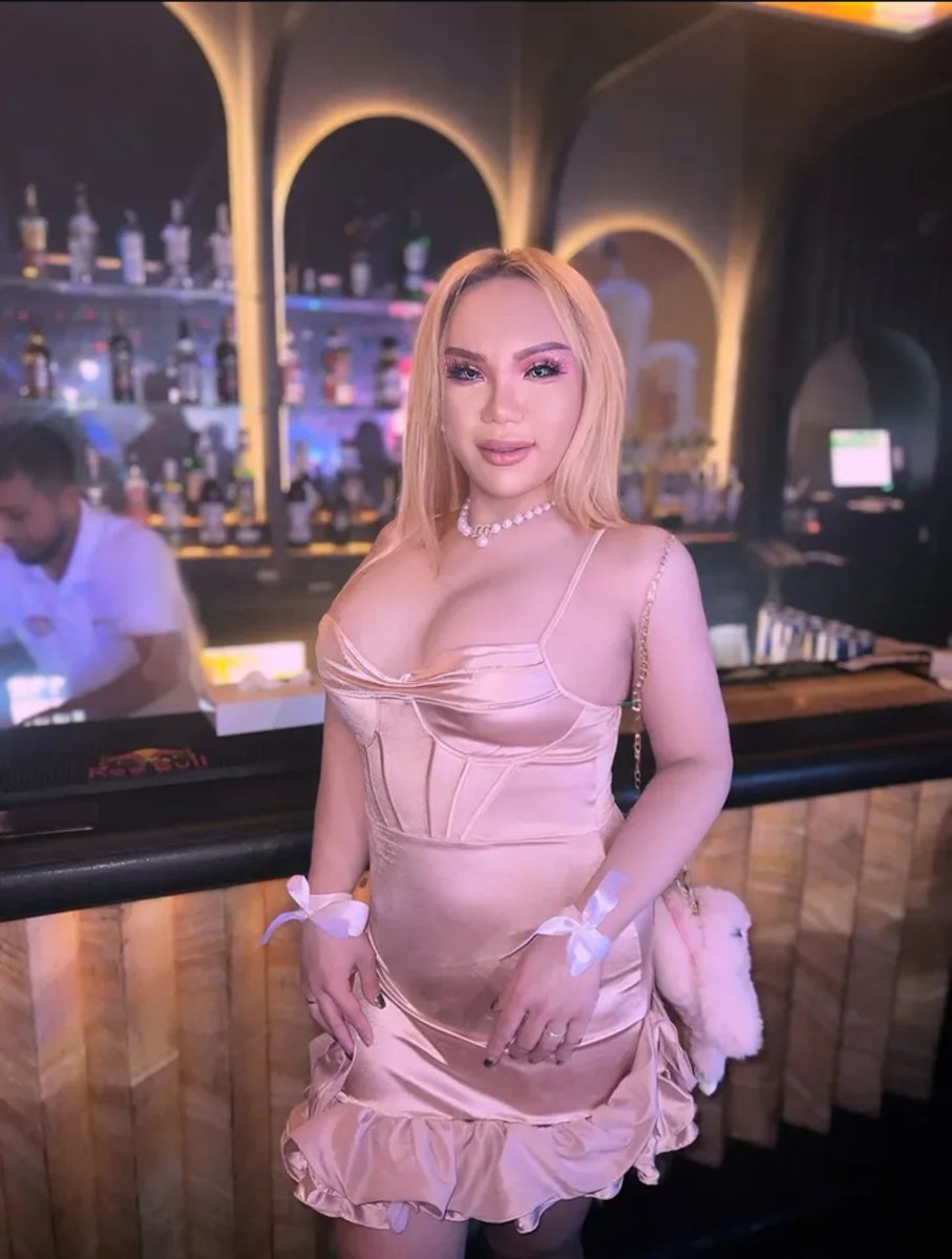 amlalghmde's tweet photo. #ladyboy_bahrain❤️
#ladyboybahrain❤️🇧🇭
#bahrain ❤️🇧🇭🌸

🌸🌸🌸🌸🌸🌸

mistress  nowwwww... https://t.co/ZjkvDhAQnZ