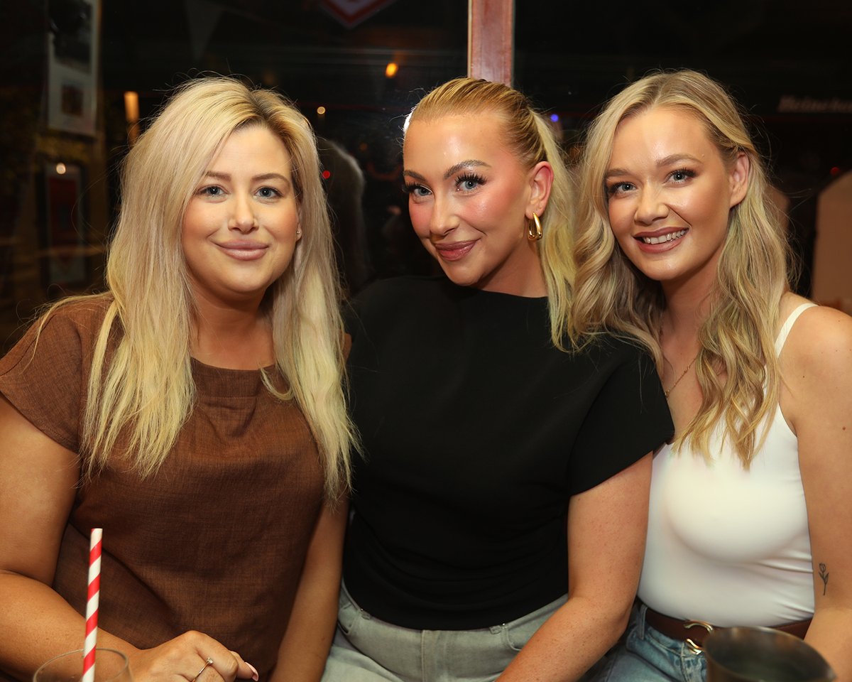 limerickpost's tweet photo. LIMERICK IN PHOTOS: Out and about in Limerick City

THERE was plenty of craic agus ceol to be soaked up on Shannonside this weekend as the Limerick Post photographer got out and about. 

📷 Brendan Gleeson
#Limerick #LimerickInPhotos https://t.co/LlD4Q5q2eO
