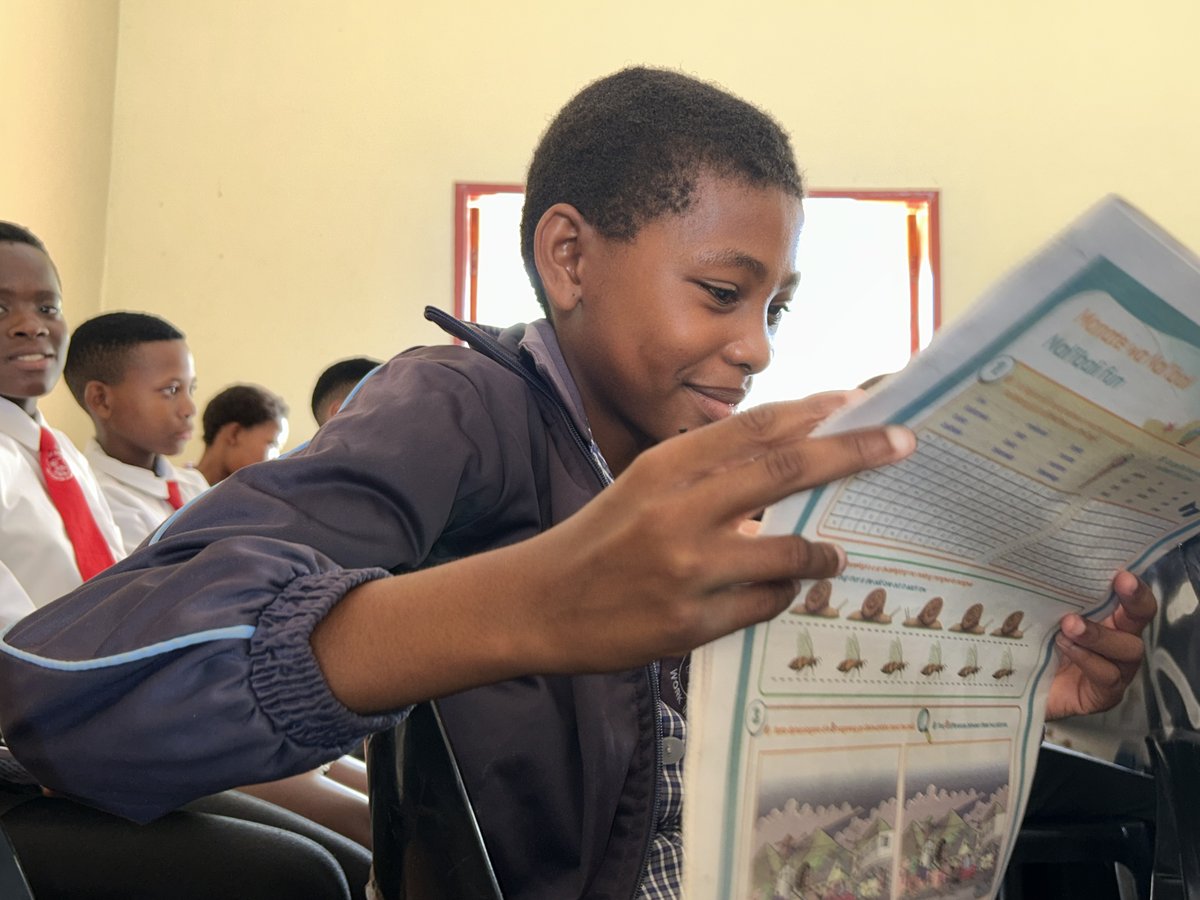TeachingLC's tweet photo. 2026 #LiteracyAwards Int'l Prize winner @nalibaliSA has established a national reading-for-enjoyment campaign in South Africa, enabling families, educators &amp; communities to share stories &amp; read in their native isiXhosa language. Find Lit Award recipients https://t.co/p4XPM70SCG https://t.co/MR31DceN3o