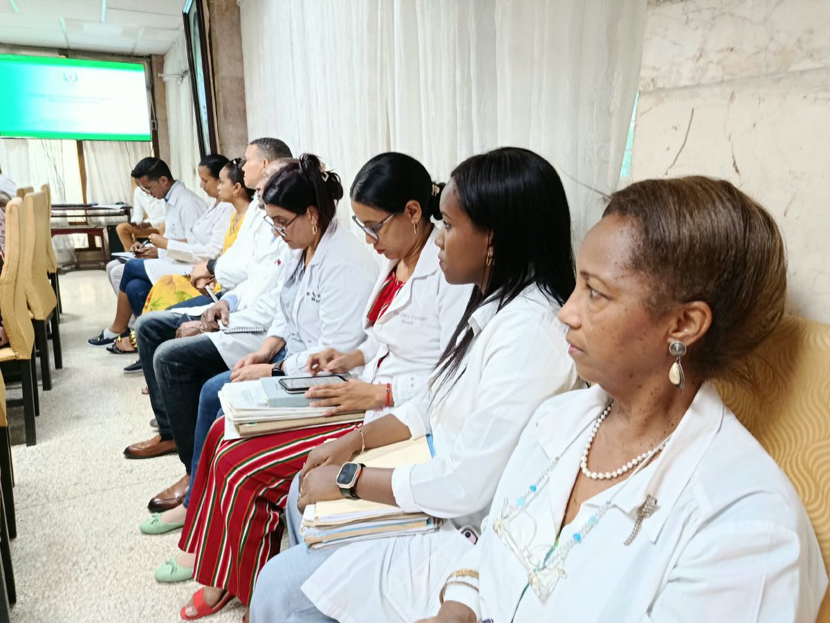 TorresBron18624's tweet photo. La mejor carta de presentación para la visita ministerial de hoy fue, sin dudas, nuestro equipo humano. 🤝
Profesionales que eligen quedarse, formarse y dar lo mejor por cada vida salvada @pami_org_ar. ¡Gracias por el agasajo y el recibimiento! https://t.co/G5Vvo8strE