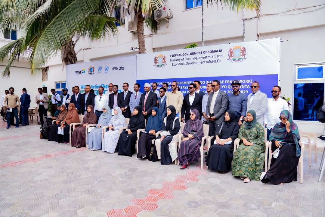 HonBeenebeene's tweet photo. Better data. Stronger accountability. Better results.

Today, as part of @MoPIED_Somalia’s efforts to strengthen Somalia’s national systems, we launched the National M&E Framework and e-NIMIS for the #NTP2025_2029, strengthening how the government tracks progress, measures results and turns evidence into better decisions. #Somalia