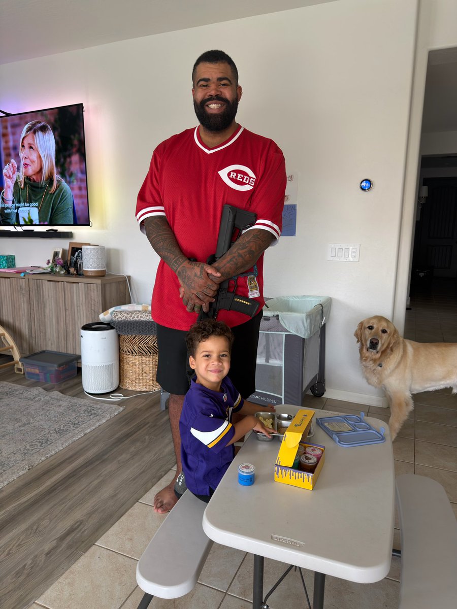 Kyreeoliver's tweet photo. Active shooter near my son’s preschool today..

I almost got to live out the dream!

Package secured. https://t.co/Nod9LD62WA