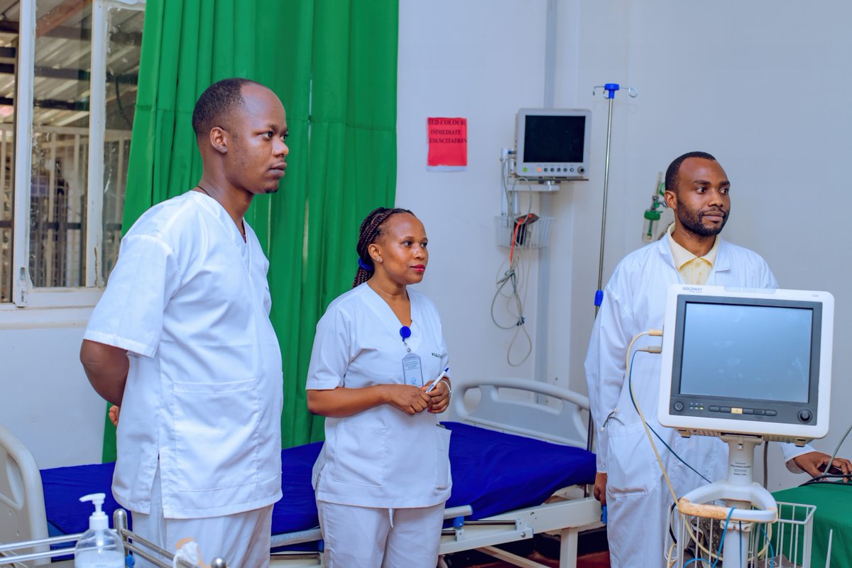 NyagatareHospit's tweet photo. Mu Karere ka Nyagatare, E-Ubuzima iri gufasha ibigo nderabuzima n’ibitaro kunoza imitangire ya serivisi. Abaturage bishimira ko amakuru yabo abikwa mu buryo bw’ikoranabuhanga, bikagabanya ibibazo byaterwaga n’inyandiko z’impapuro zangirika cyangwa zikabura. https://t.co/eSyarn43Ck