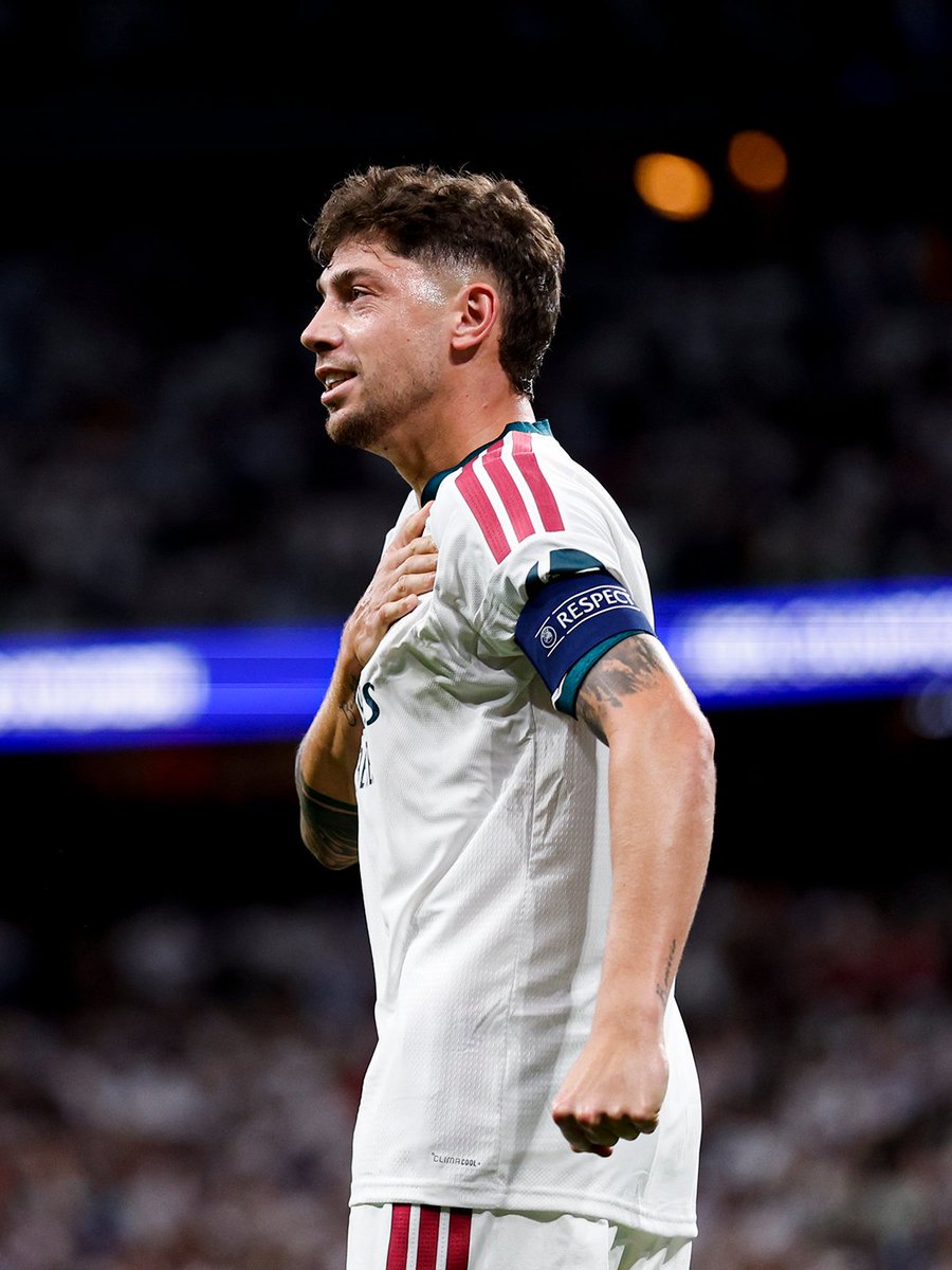 realmadrid's tweet photo. ©️🛡️🤍 https://t.co/2pF9NRq7KE