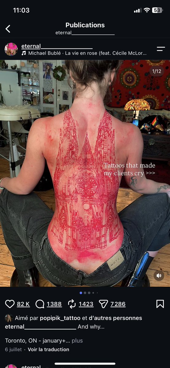dlcatm's tweet photo. aucun rapport mais ça me fait penser à ce tatoueur qui fait ses stencils à l’encre rouge pour des pièces gigantesques avec des scènes magnifiques sur des dos de femmes https://t.co/hRFQ2TvjgM