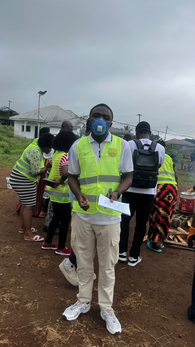 Perry__Awa's tweet photo. Just wrapped CHRDA's Eco-Loop Limbe trainingequipping locals with hands-on recycling skills that create income and protect our environment.

Waste isn't useless. It's opportunity.

#CHRDA #EcoLoopLimbe #Recycling #Sustainability https://t.co/ZINJlLrtvo