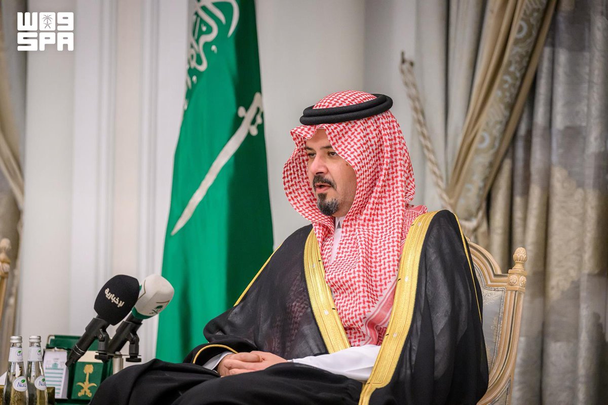 SPAregions's tweet photo. أمير المدينة المنورة يستقبل أعضاء مجلس المنطقة المعينين حديثًا.
https://t.co/5iv2n4dIYR
#واس https://t.co/da6TsD7UTU